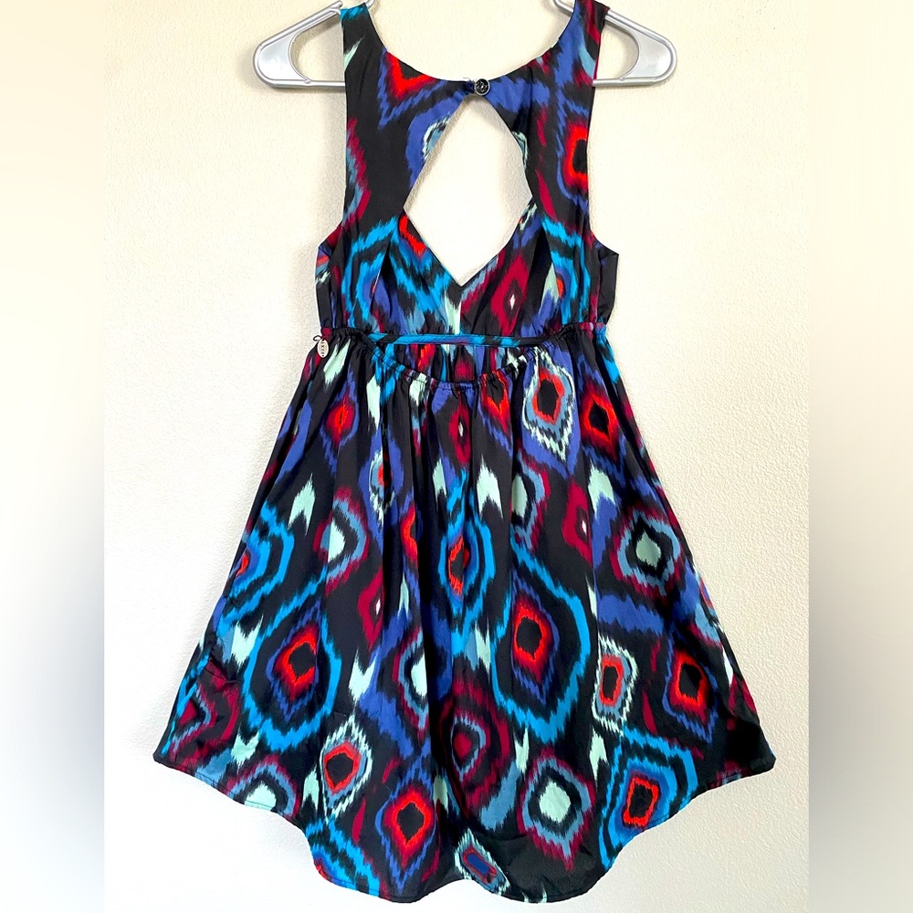 ROXY summer dress with open back